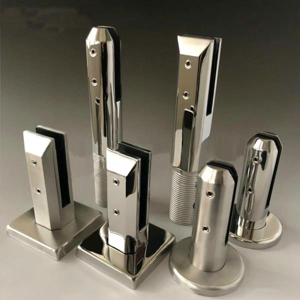 Glass fencing spigots show